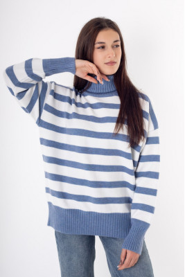 Светр жіночий